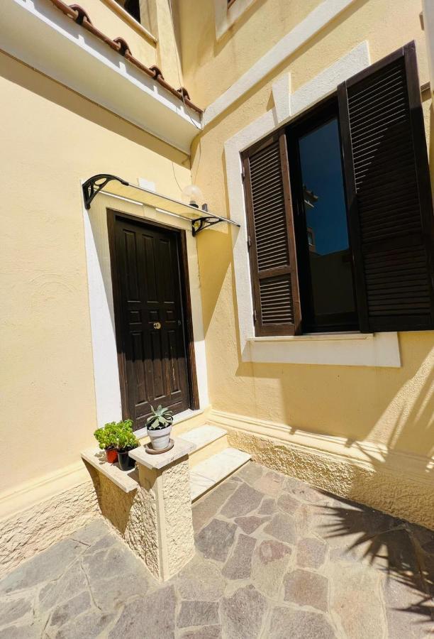 Surf House Apartment Lido di Ostia Luaran gambar
